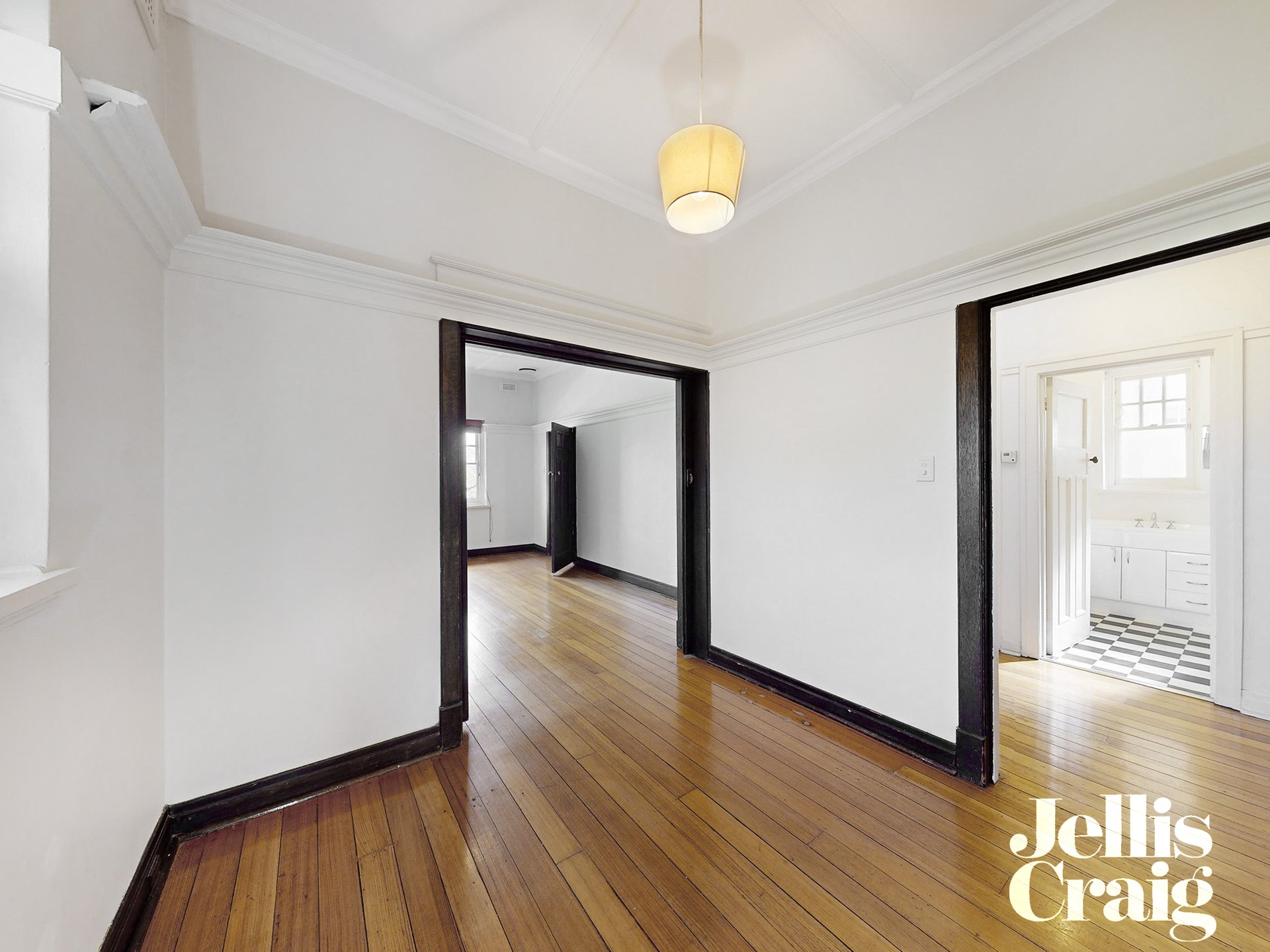 8/470 Glenferrie Road, Hawthorn image 6