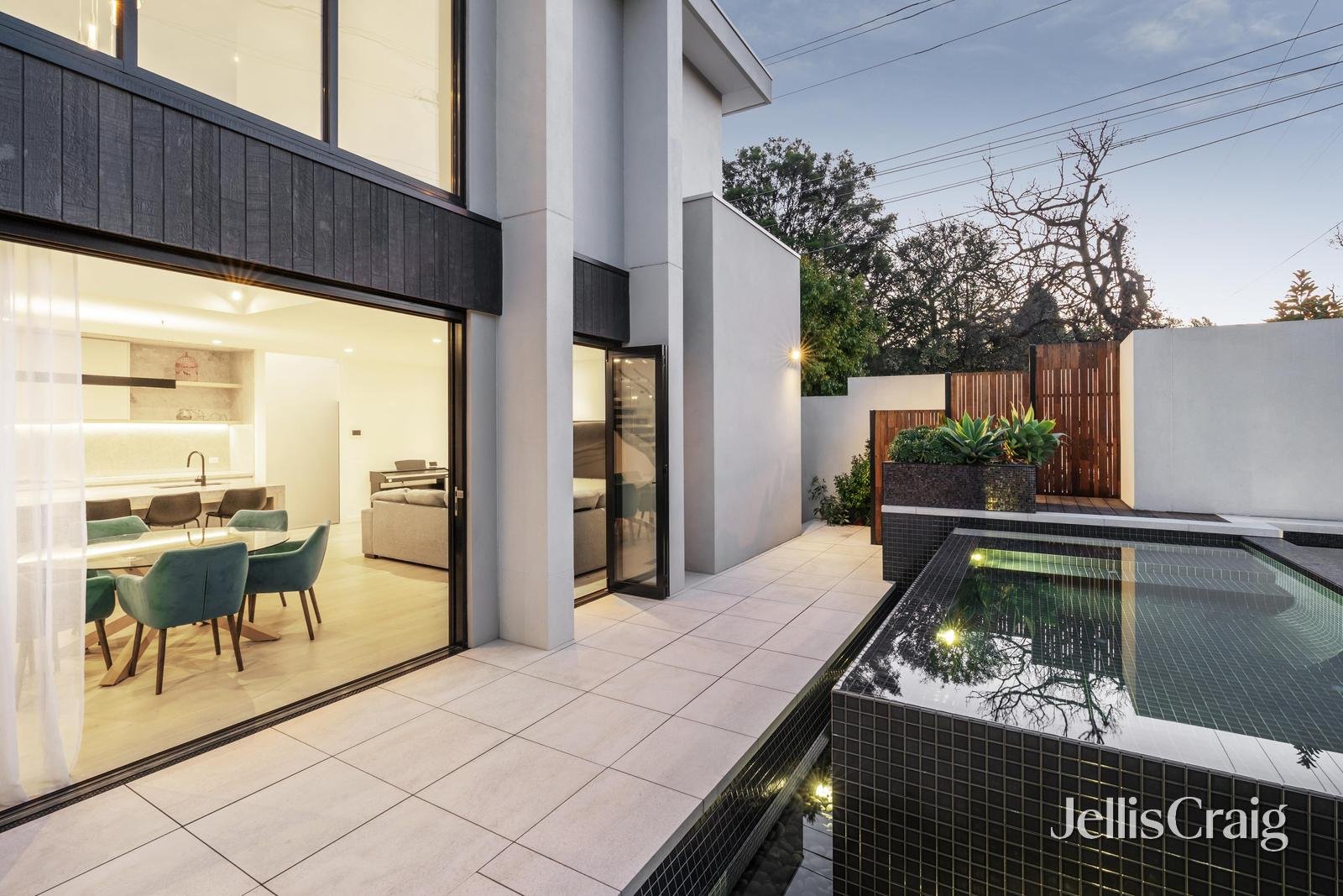 848 Toorak Road, Hawthorn East image 15