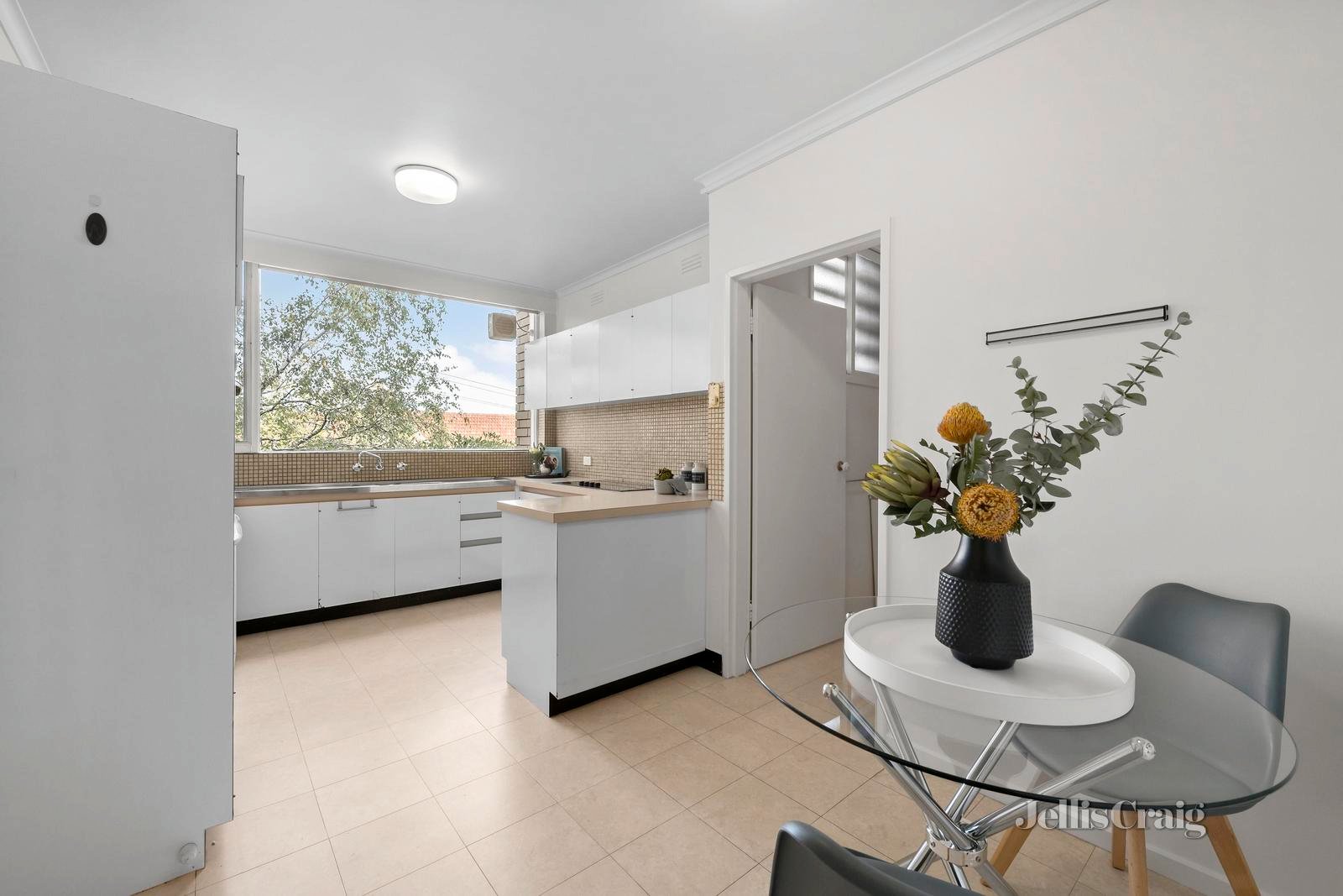 8/480 Glenferrie Road, Hawthorn image 6