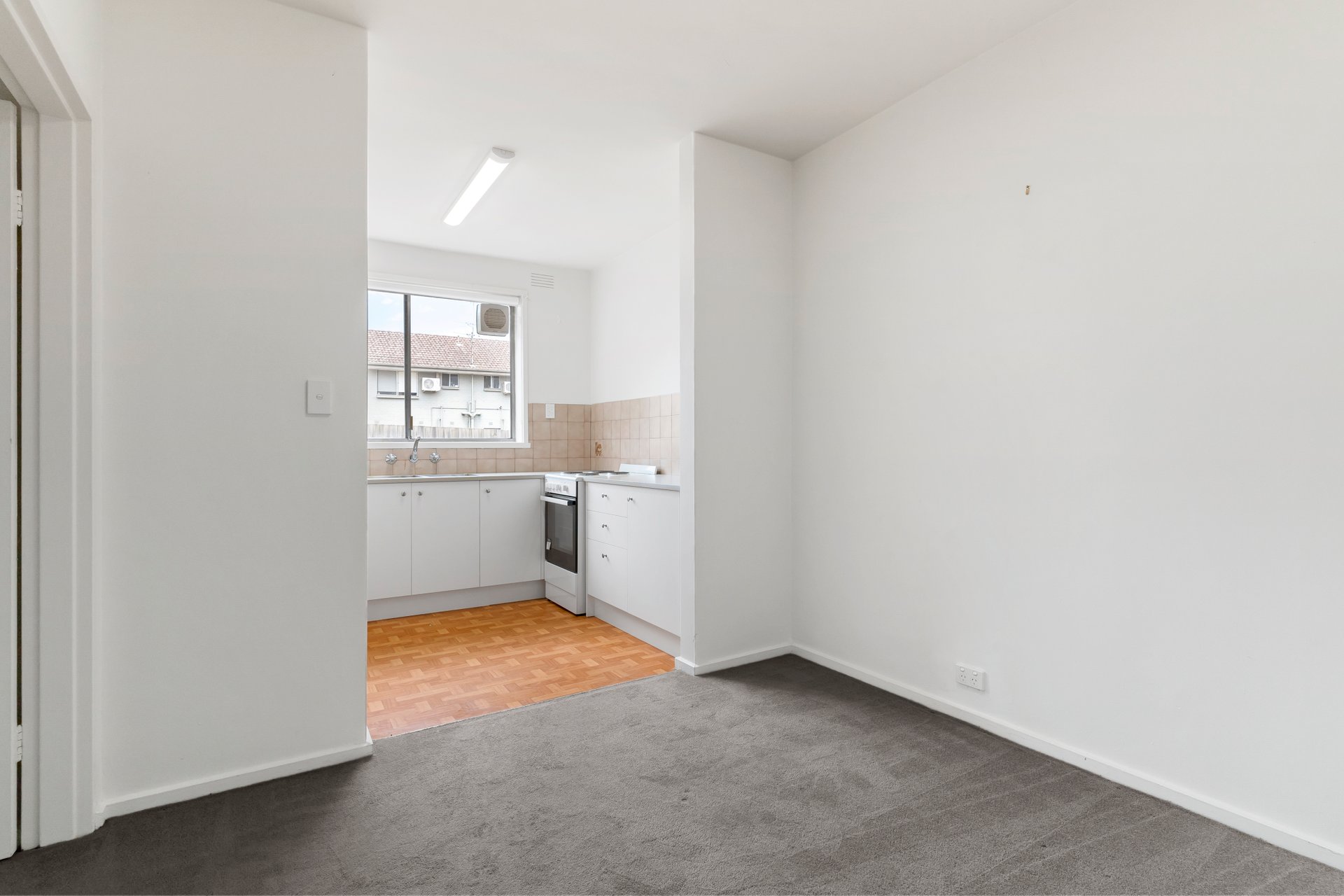 Property Gallery Thumbnail 3