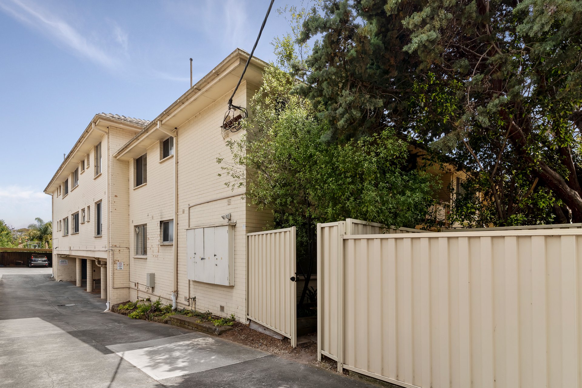 Property Gallery Thumbnail 13