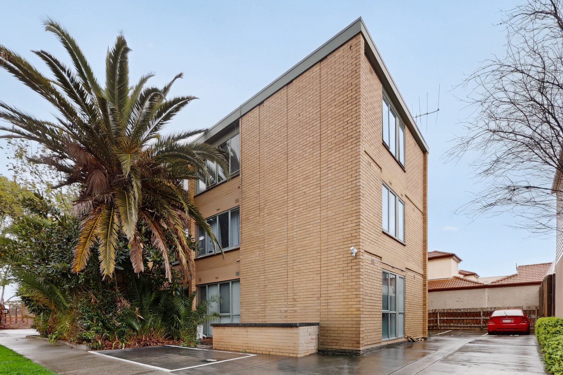 8/485 St Kilda Street, Elwood image 1