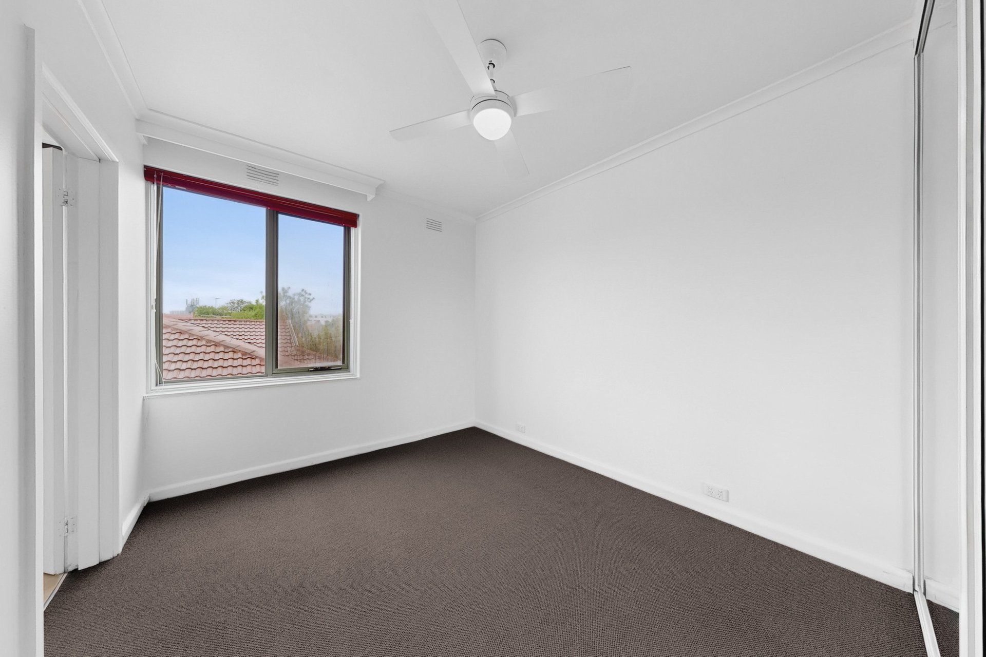 8/485 St Kilda Street, Elwood image 7
