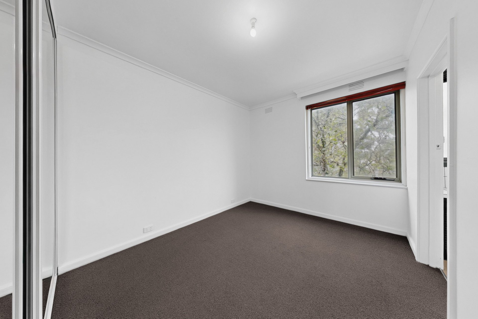 8/485 St Kilda Street, Elwood image 8