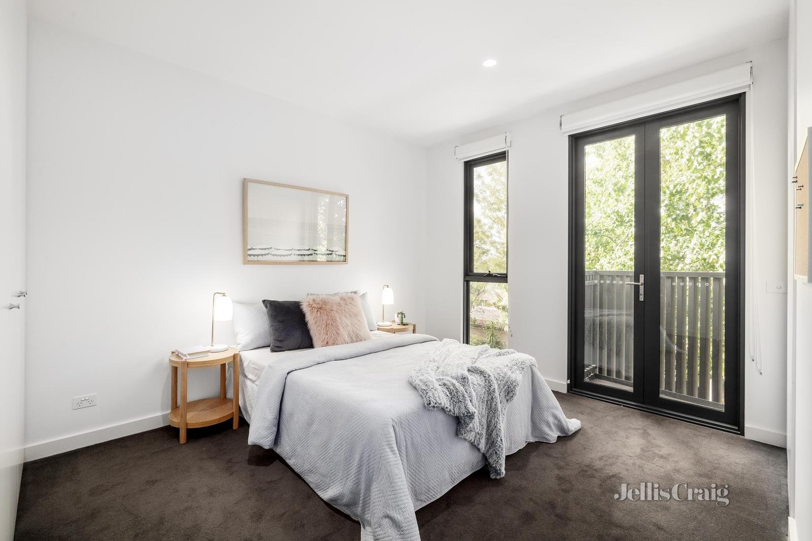 8/492 Barkers Road, Hawthorn East image 7