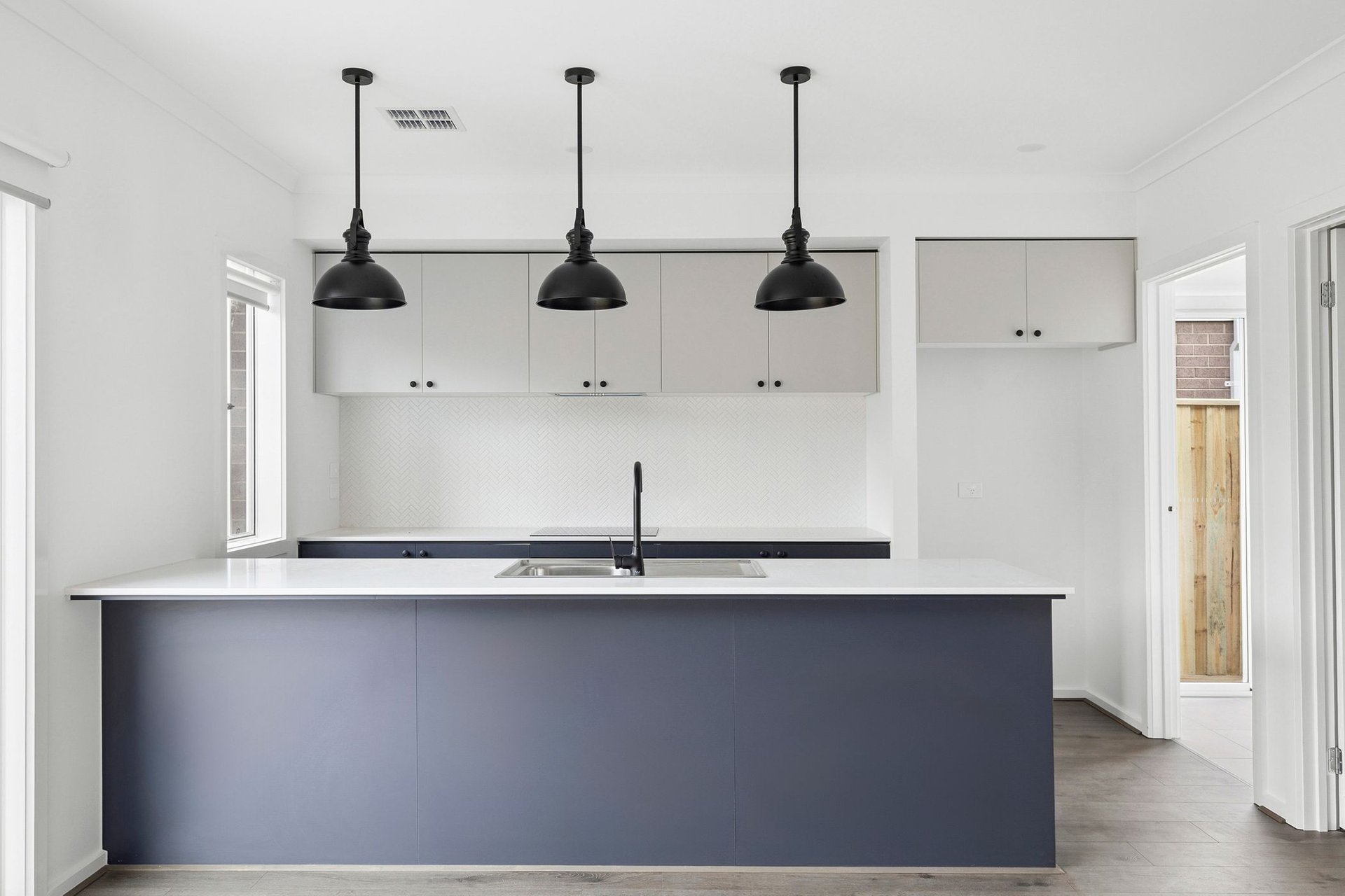 85 Abingdon Boulevard, Lara image 2