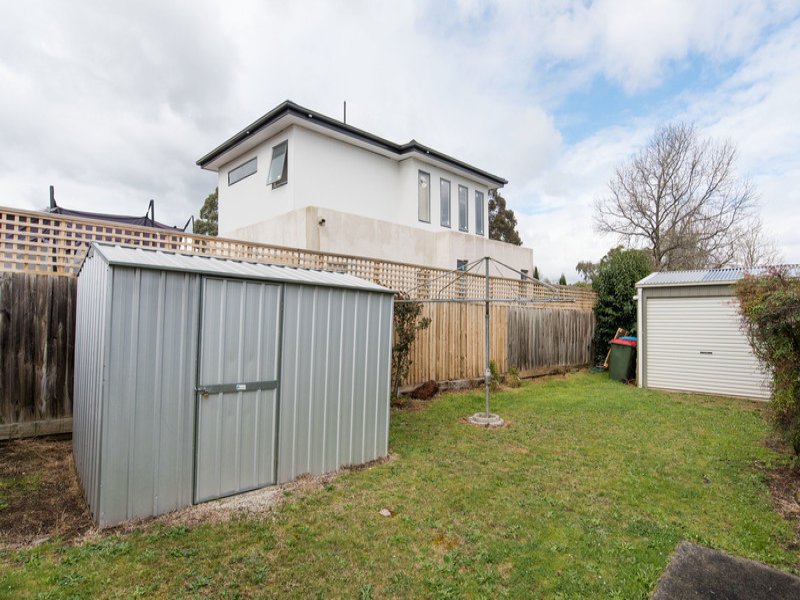 85 Adele Avenue, Ferntree Gully image 9