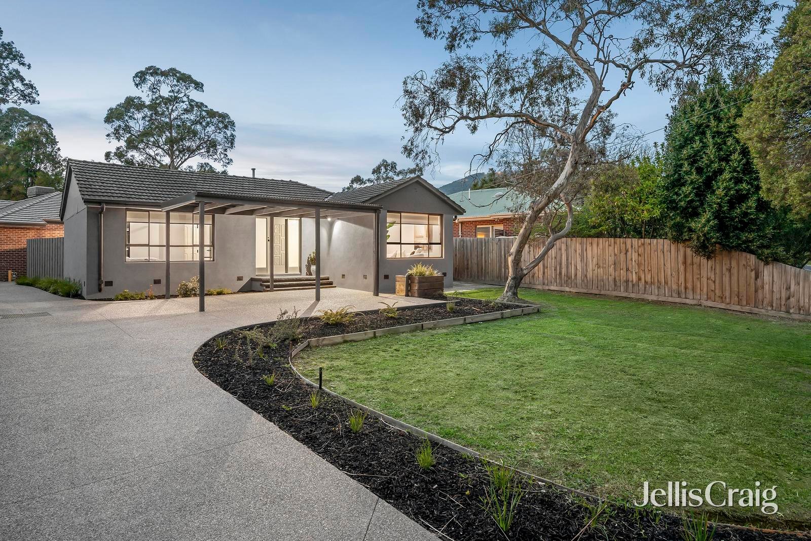 85 Cherylnne Crescent, Kilsyth image 1