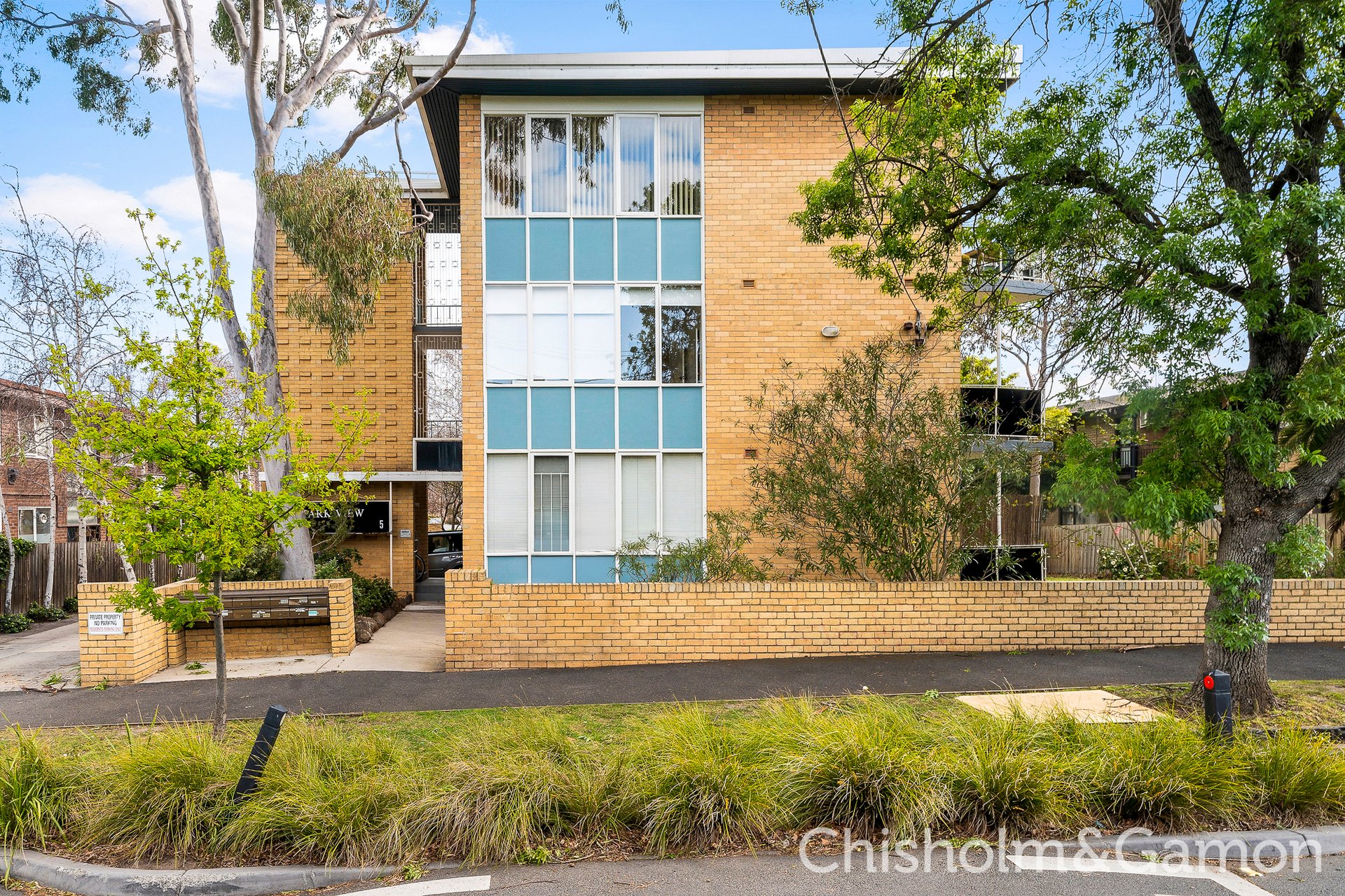 8/5 Herbert Street, St Kilda image 2