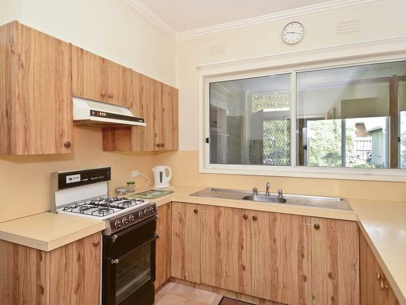 85 Heytesbury Street, Herne Hill image 2