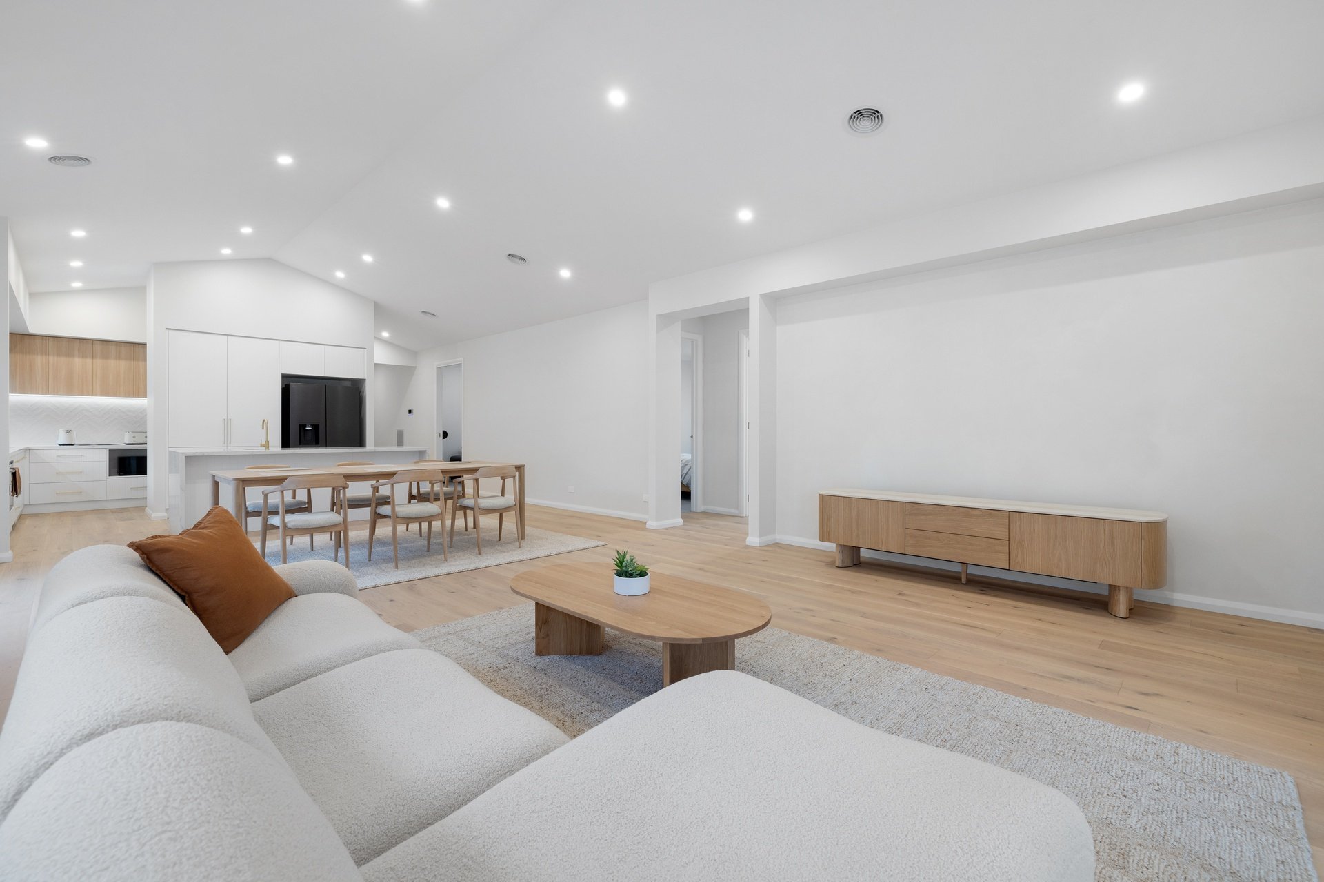 85 Husband Road, Forest&nbsp;Hill image 2