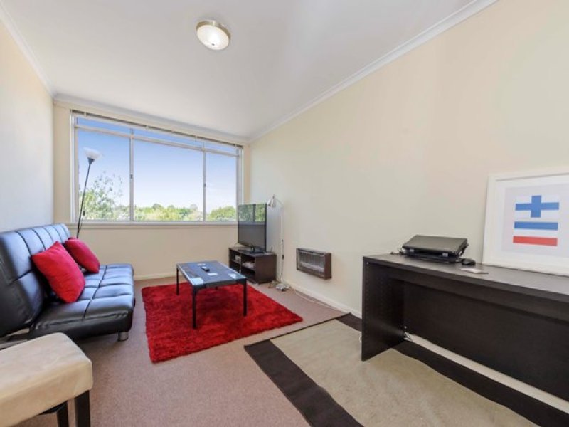 8/5 James Street, Box Hill image 2