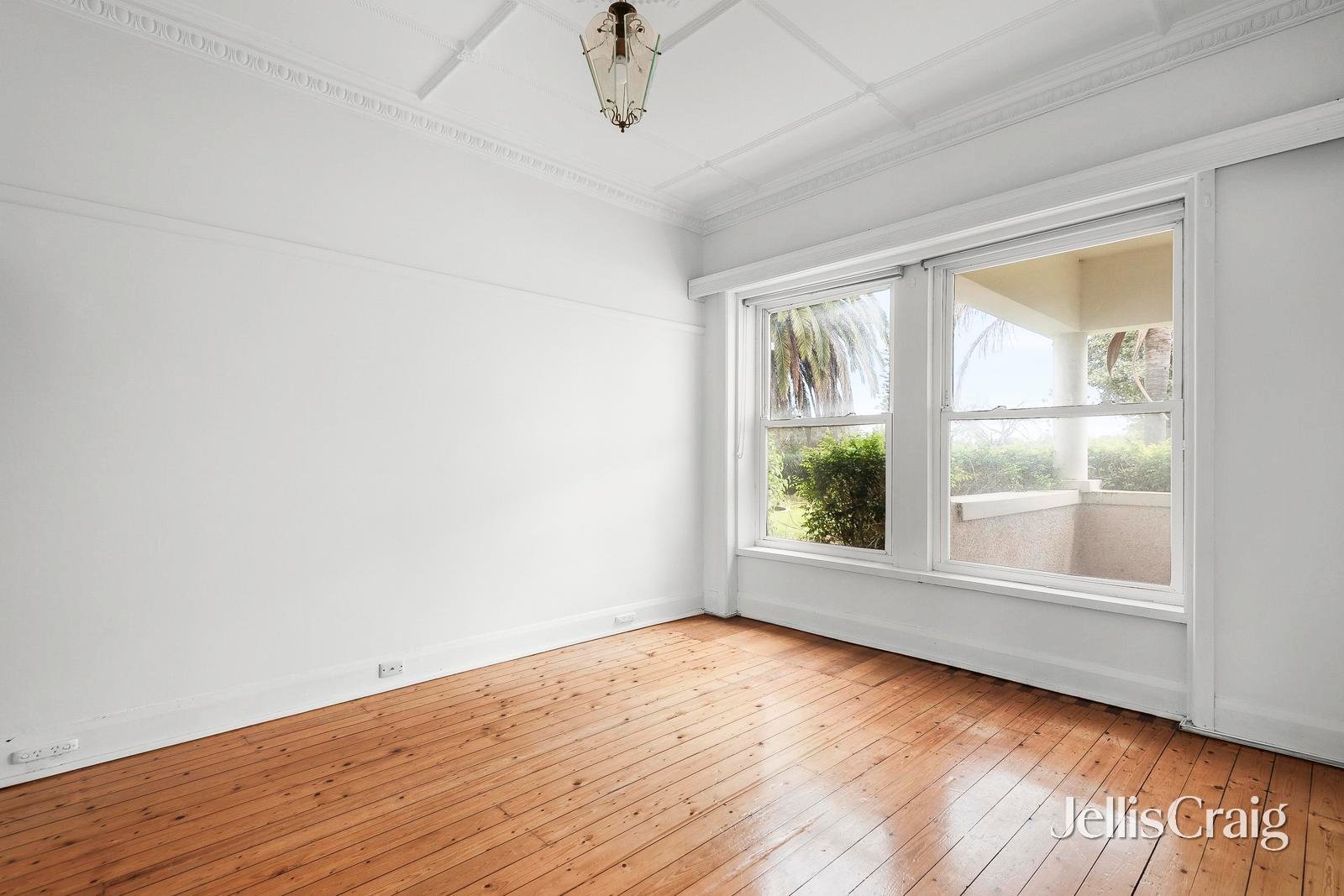 85 Marine Parade, Elwood image 14