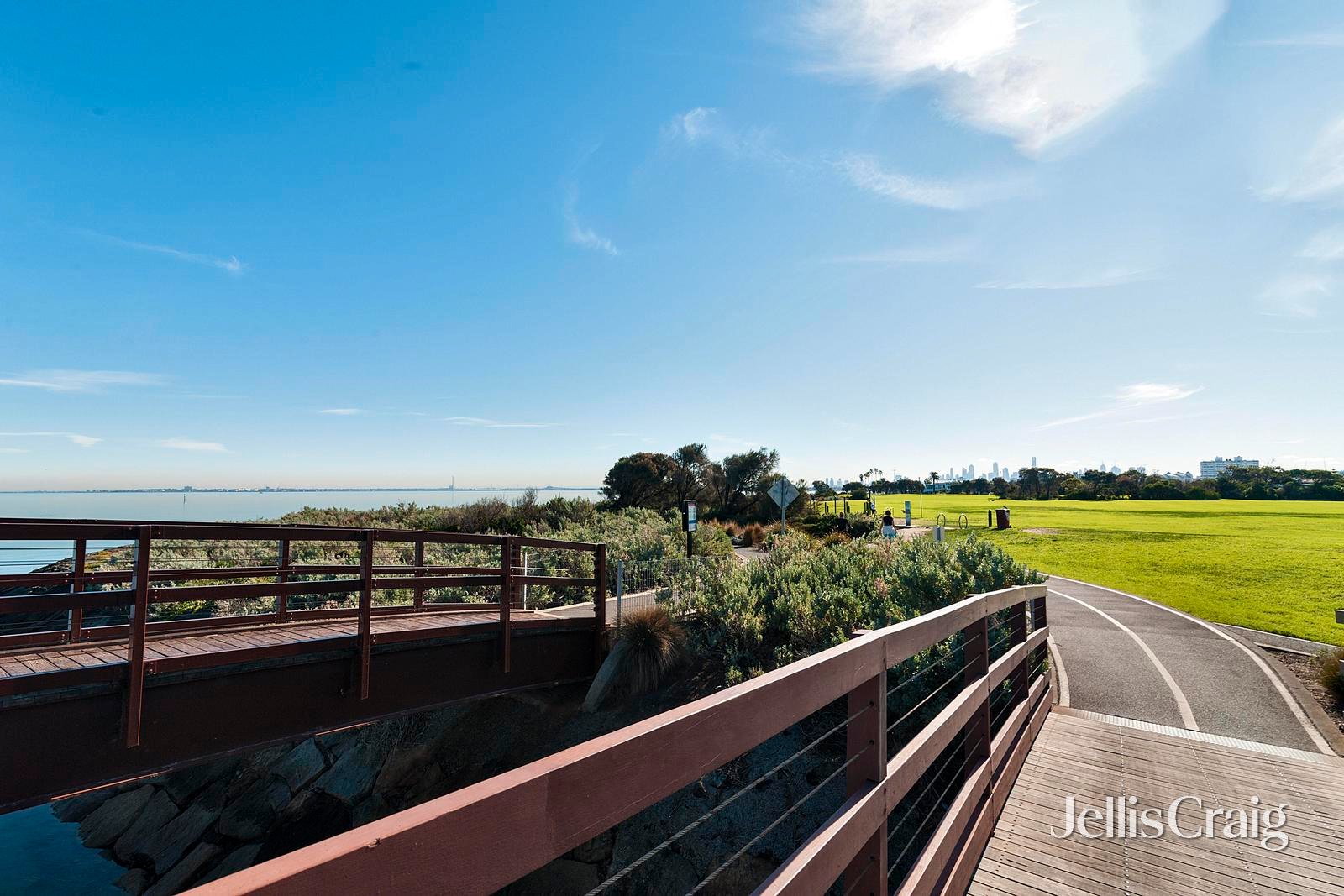 85 Marine Parade, Elwood image 17