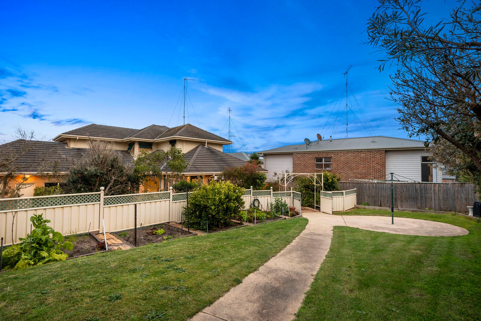 Property Gallery Thumbnail 17