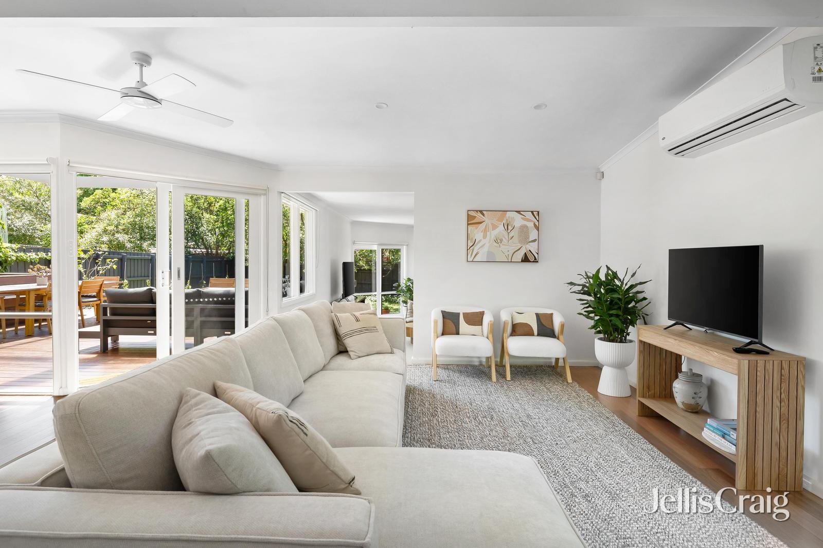 85 Paxton Street, Malvern East image 3