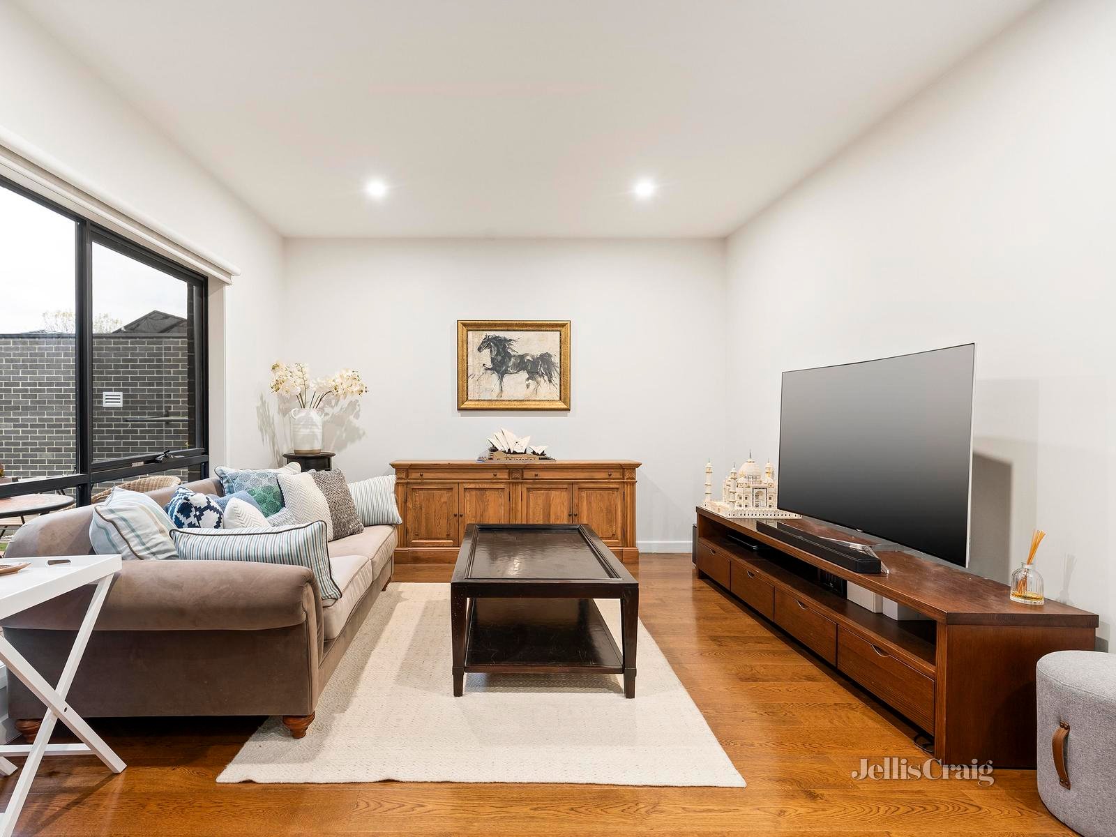 85 Rosella Street, Doncaster East image 2