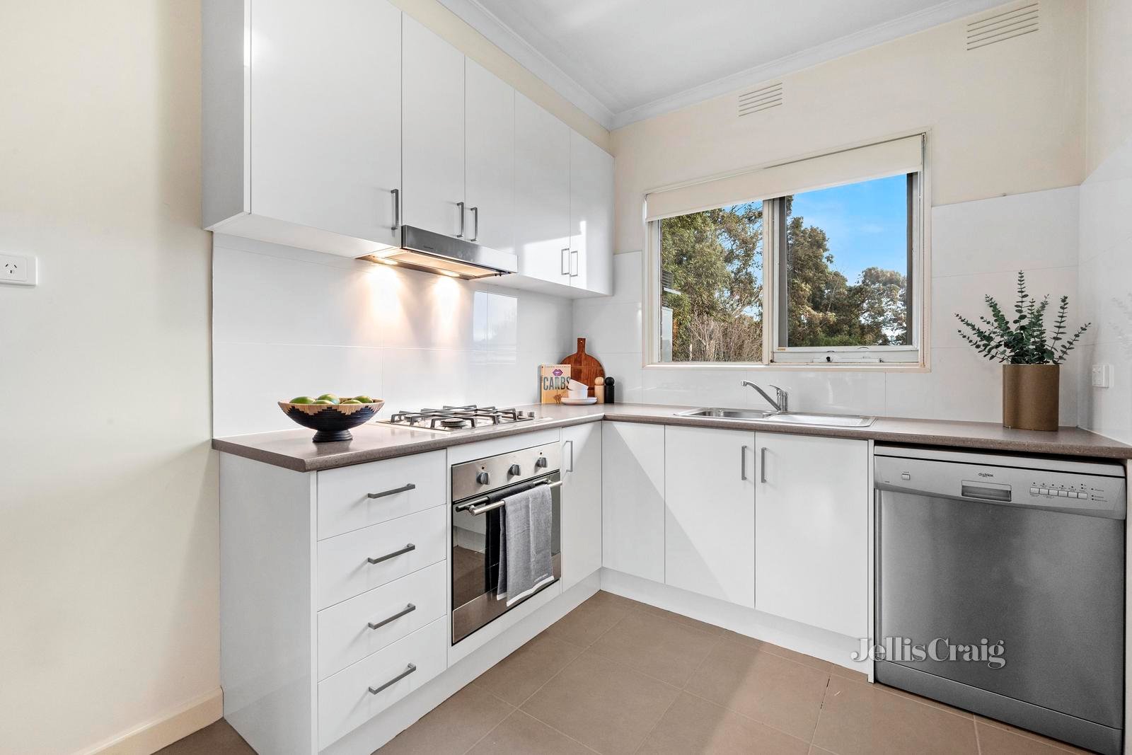 8/5 St Johns Avenue, Camberwell image 5