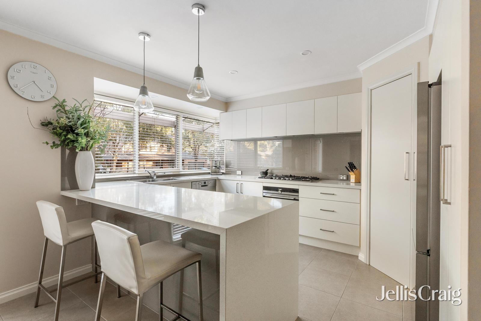 85 Weidlich Road, Eltham North image 4