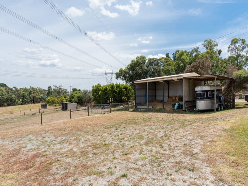850-856 Warburton Highway, Seville East image 8