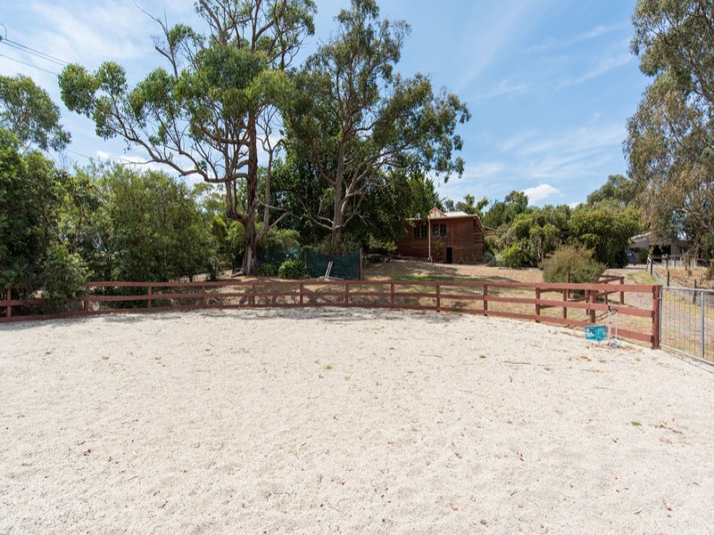 850-856 Warburton Highway, Seville East image 13