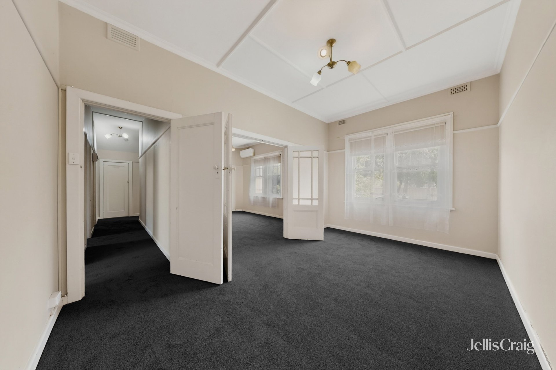 8/50 Grove Road, Hawthorn image 2