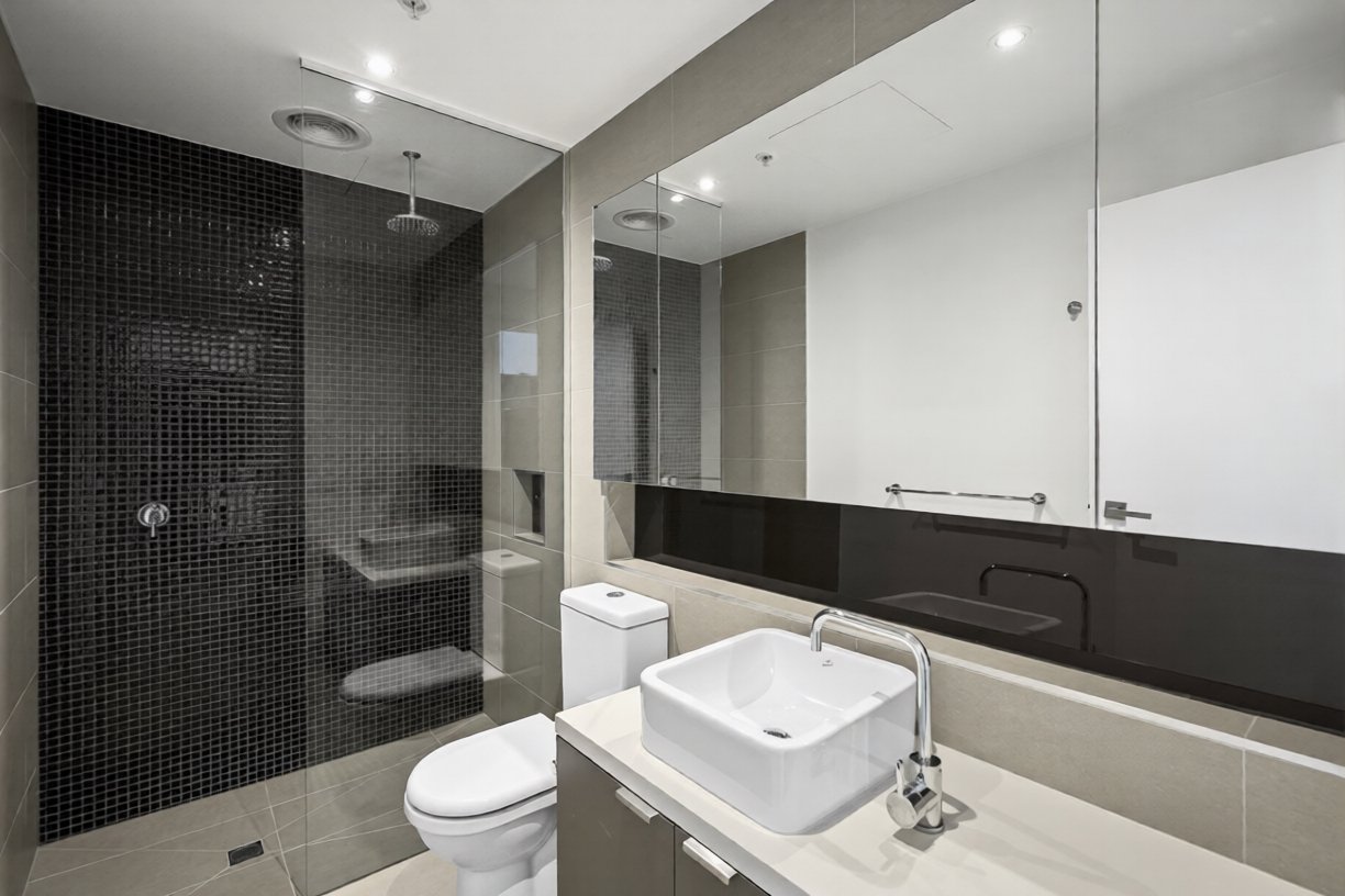 8/523 Burwood Road, Hawthorn image 6