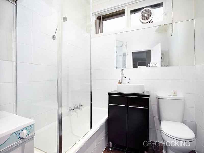 8/53-55 Finlay Street, Albert Park image 6
