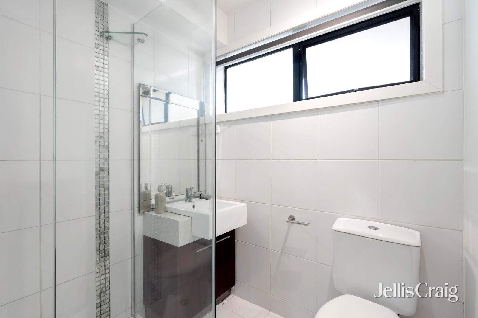 8/53 Kent Avenue, Croydon image 5