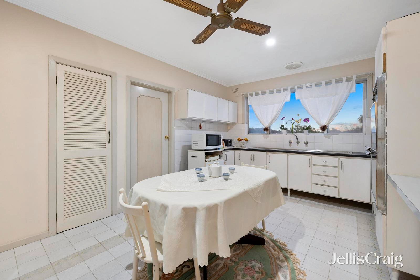 8/54 Fewster Road, Hampton image 5