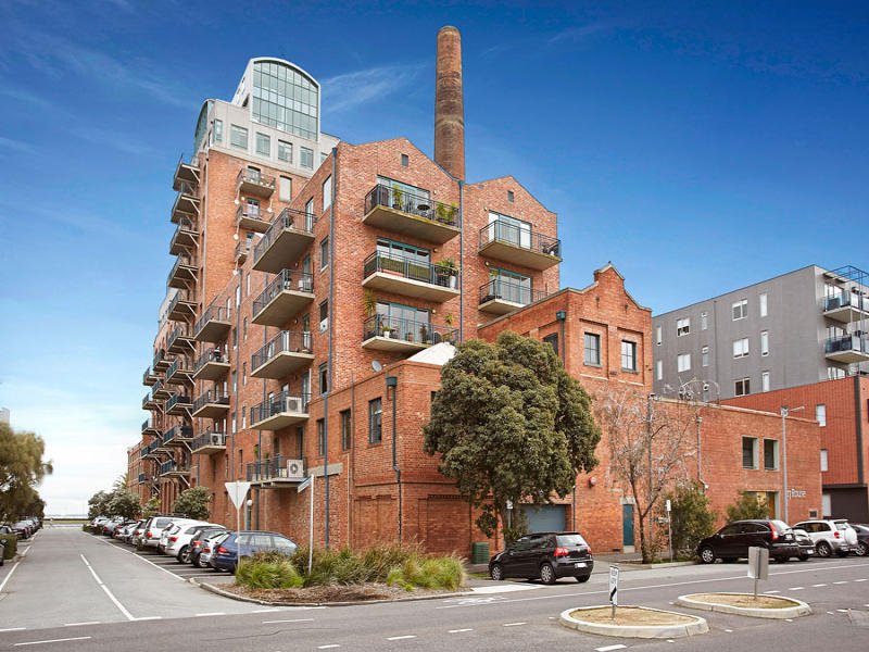 854/1 Esplanade West, Port Melbourne image 1