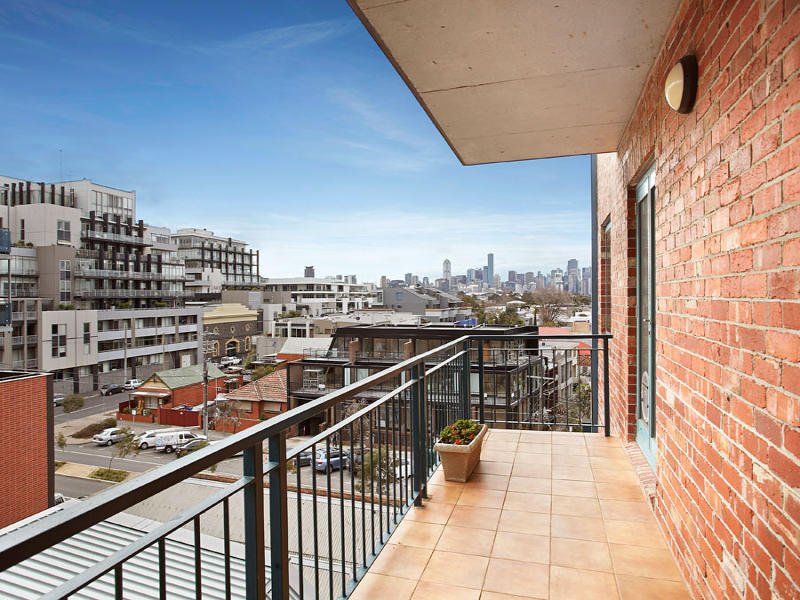 854/1 Esplanade West, Port Melbourne image 8