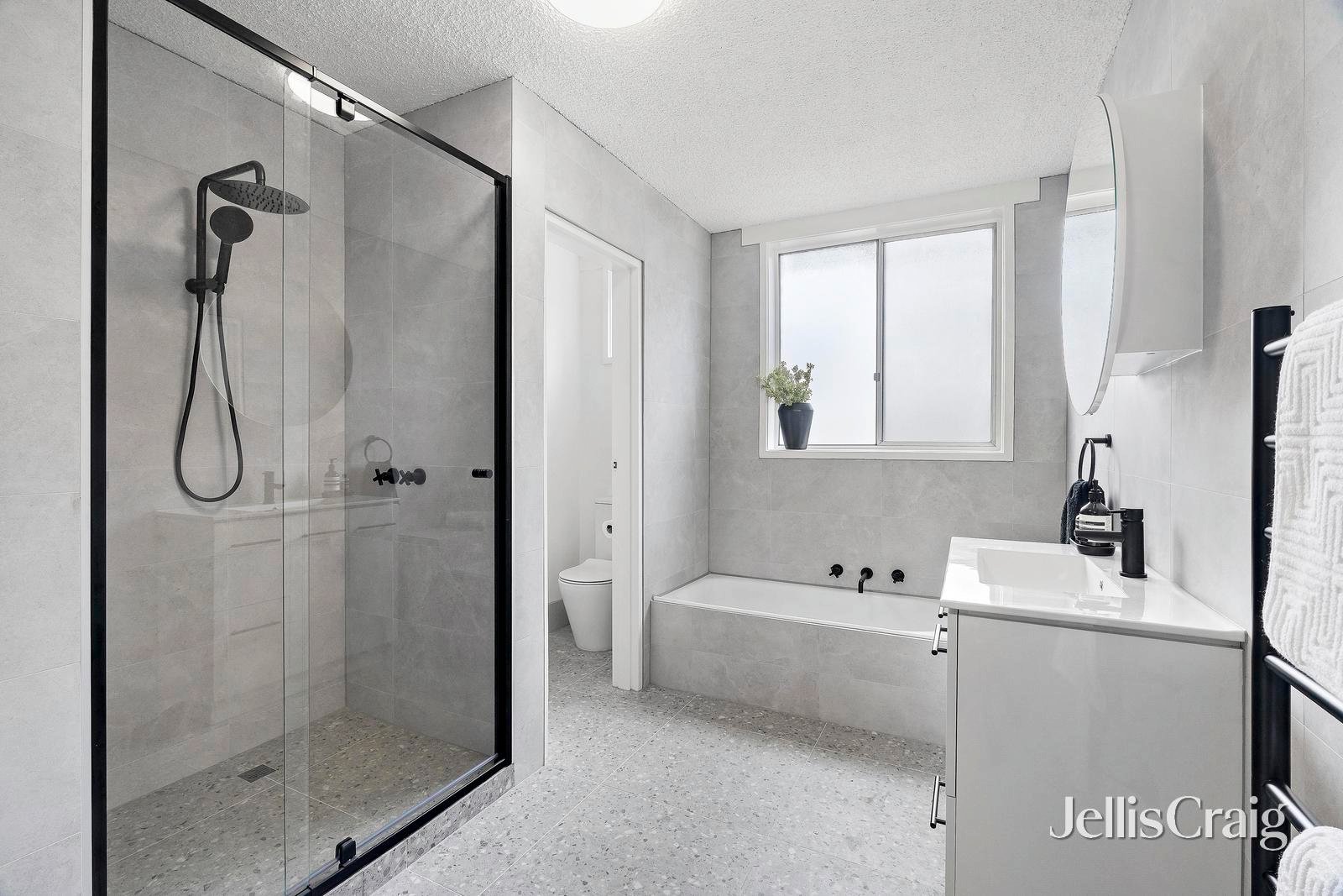 8/55 Ormond Esplanade, Elwood image 13