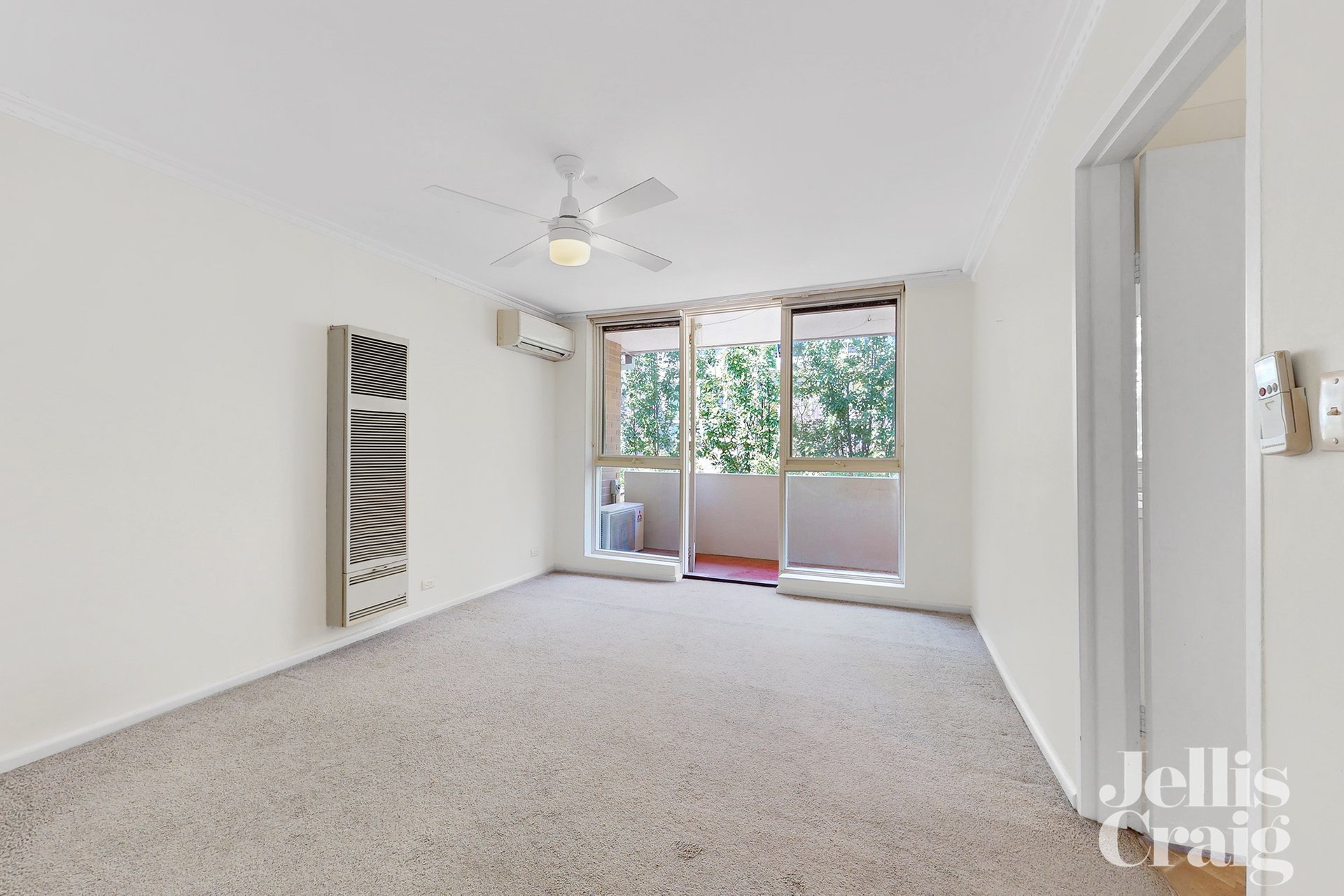 8/566 Glenferrie Road, Hawthorn image 2