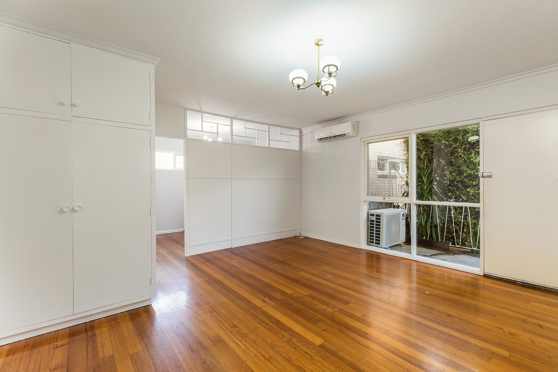 Property Gallery Thumbnail 2