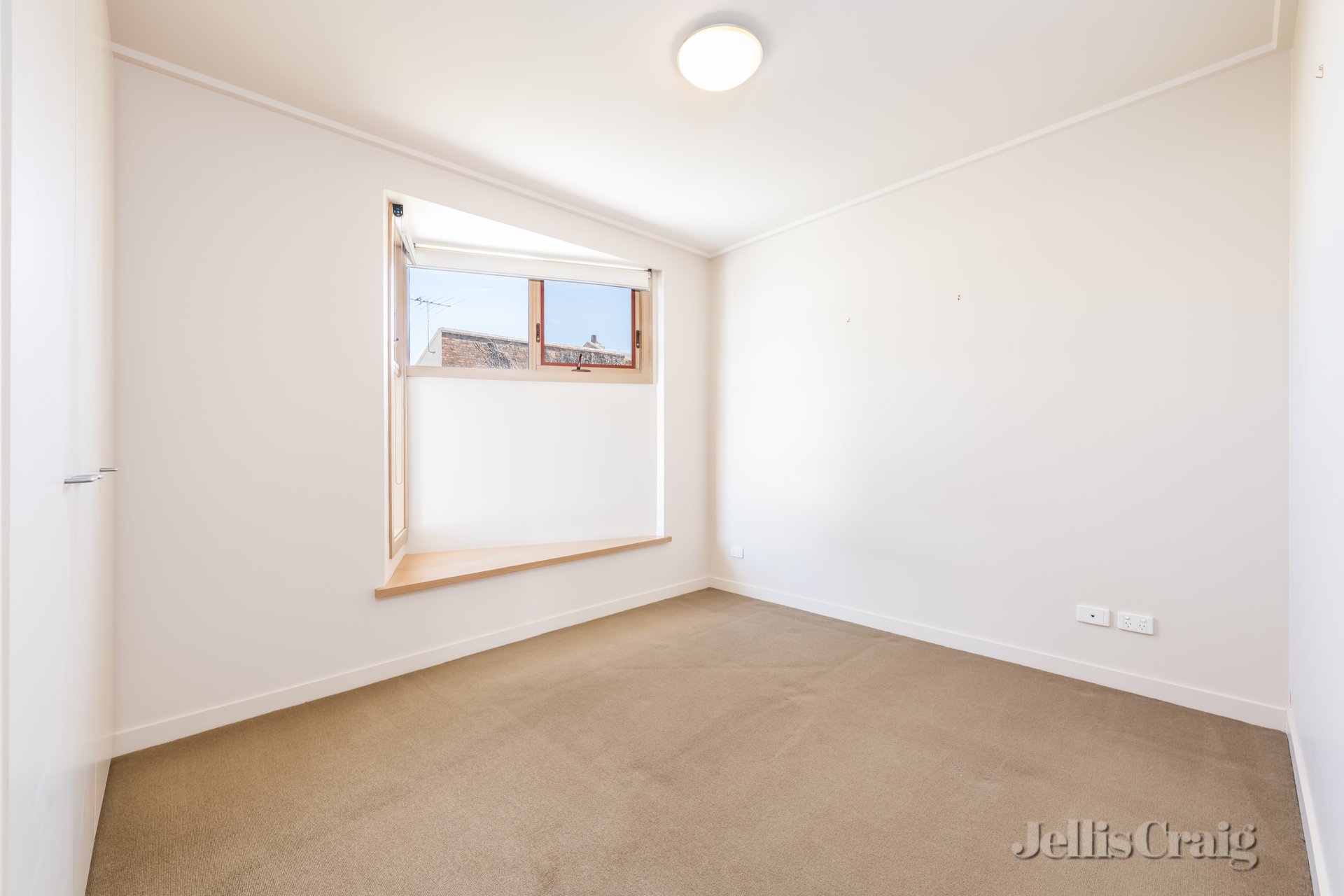 8/58-62 George Street, Fitzroy image 3