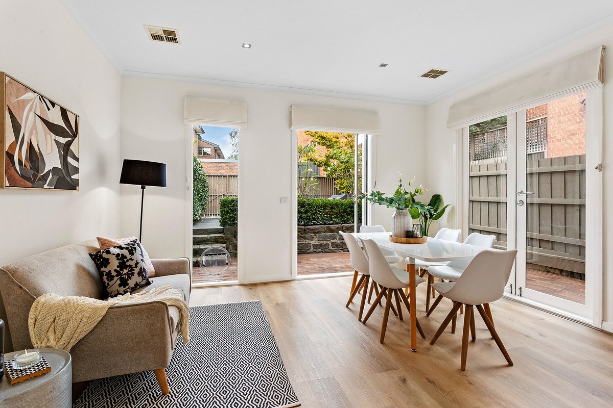 8/58 Wattletree Road, Armadale image 2
