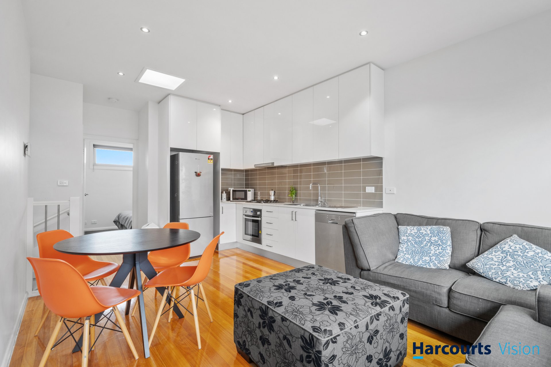 8/59 Parer Road, Airport West image 2