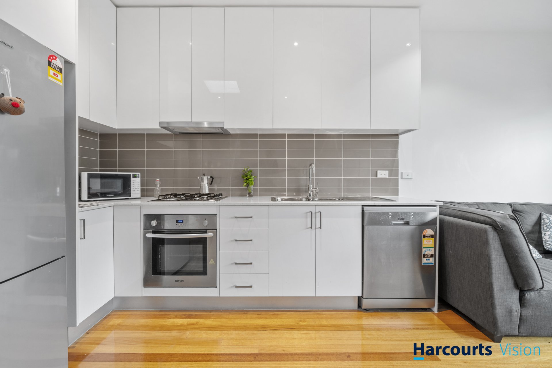 8/59 Parer Road, Airport West image 3