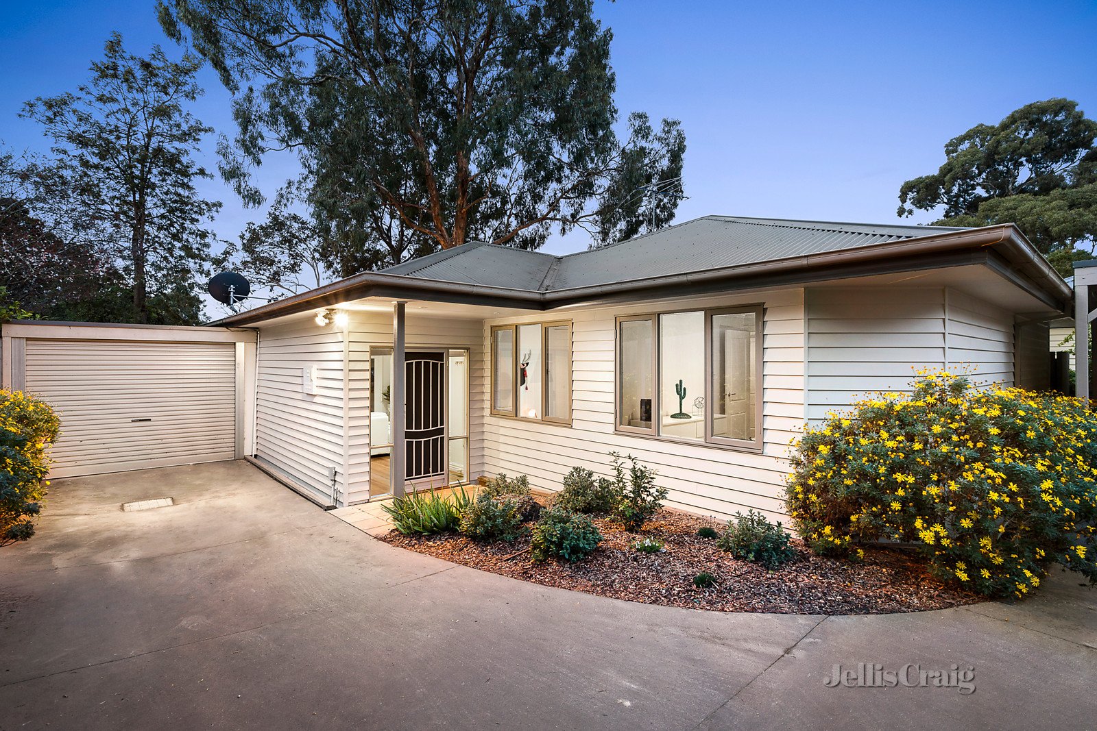 85b Rattray Road, Montmorency image 1