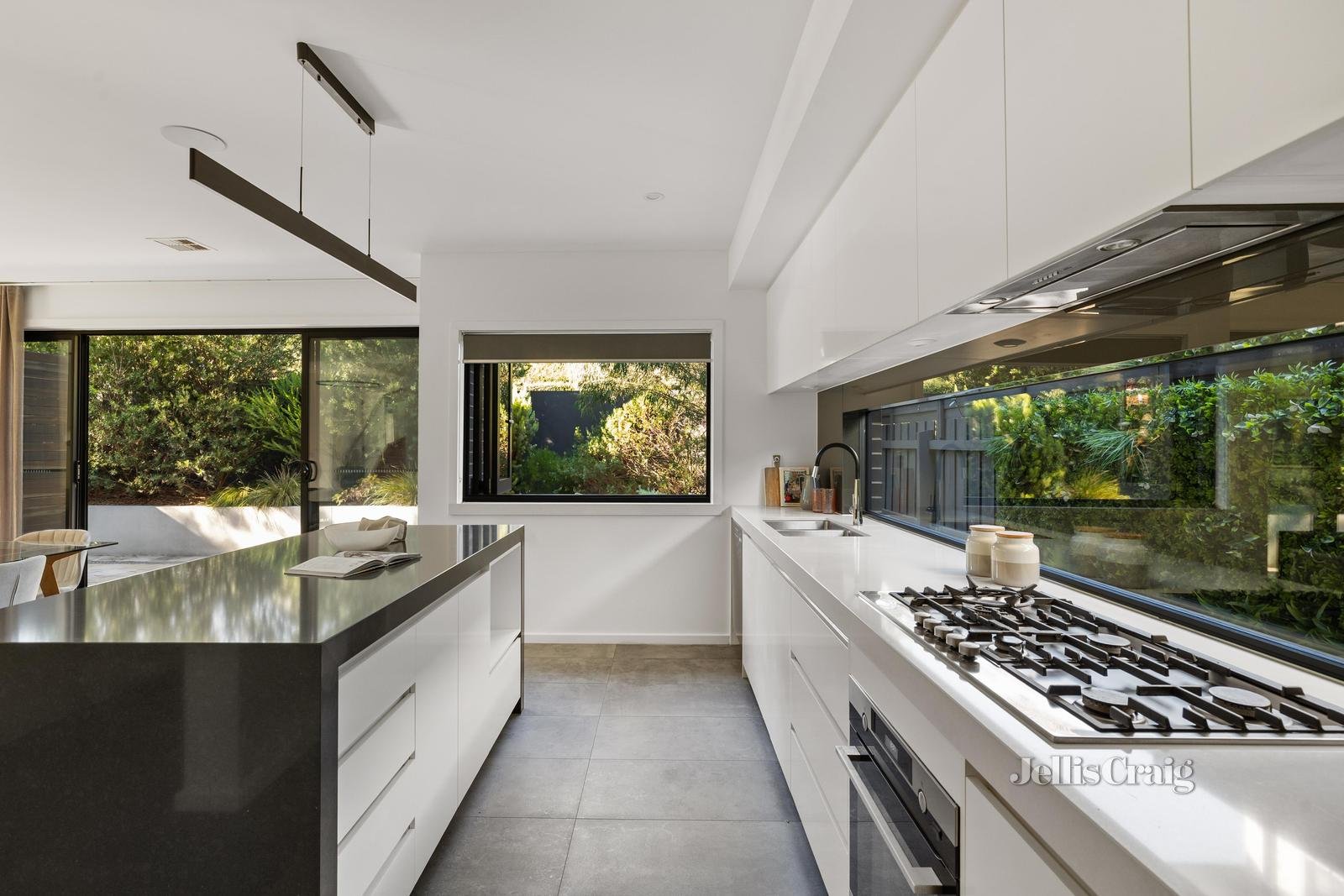 86 Bath Road, Glen Iris image 5