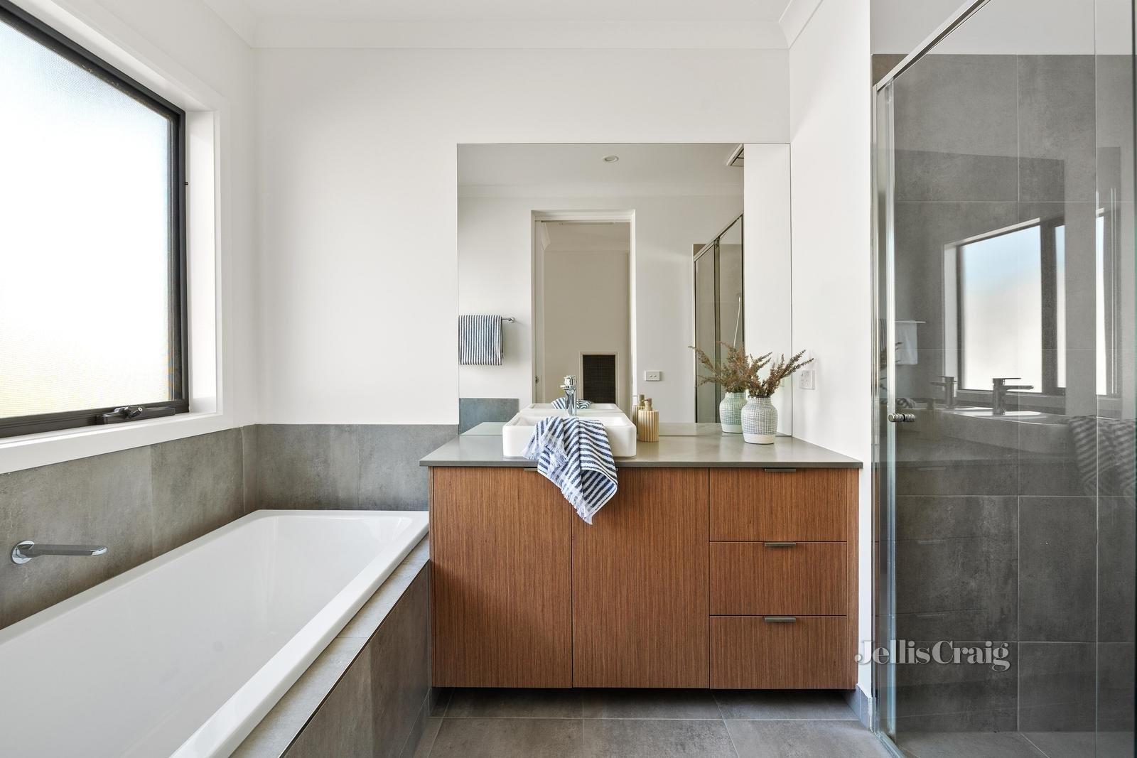 86 Bath Road, Glen Iris image 10