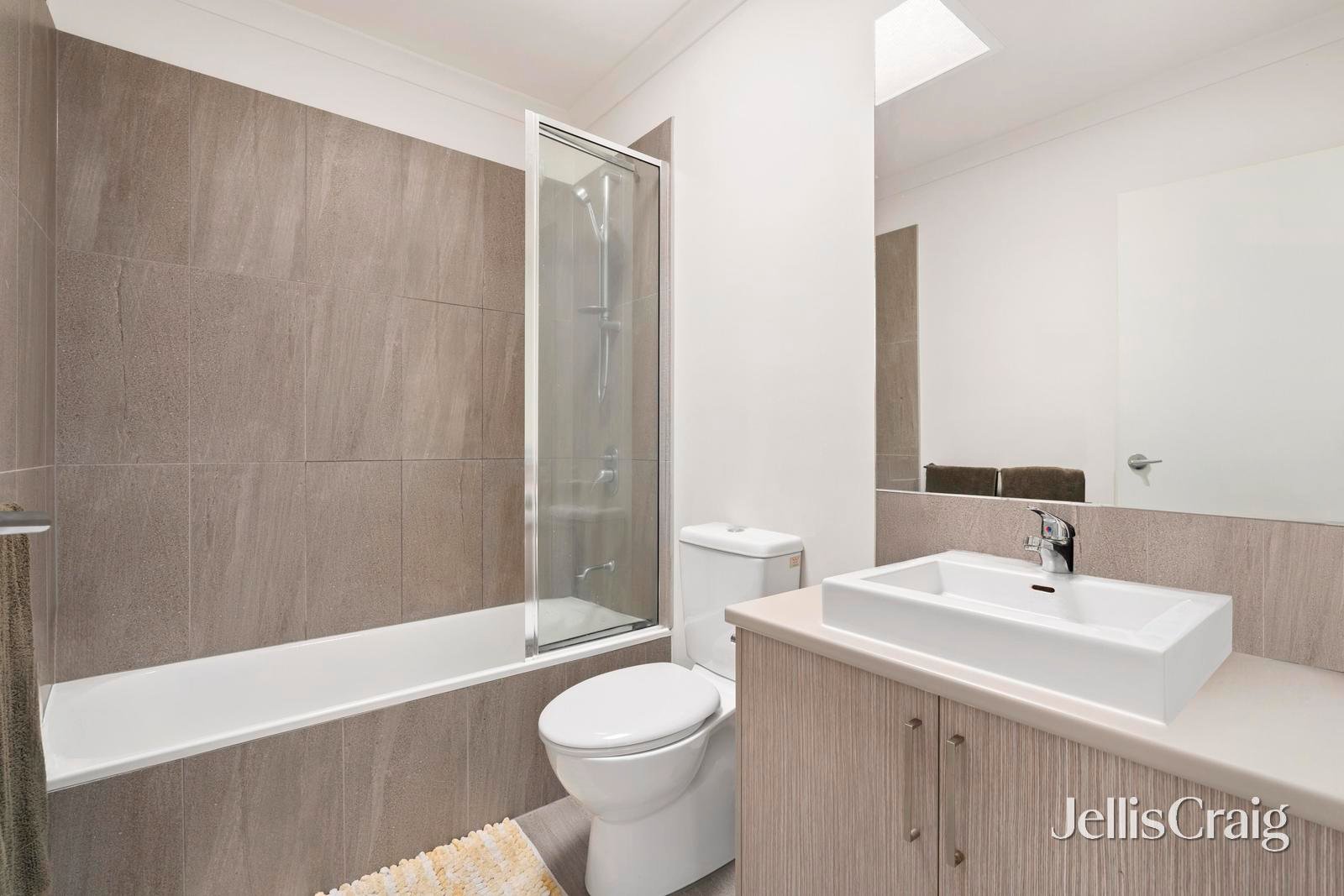 8/6 Berwick Street, Lilydale image 6