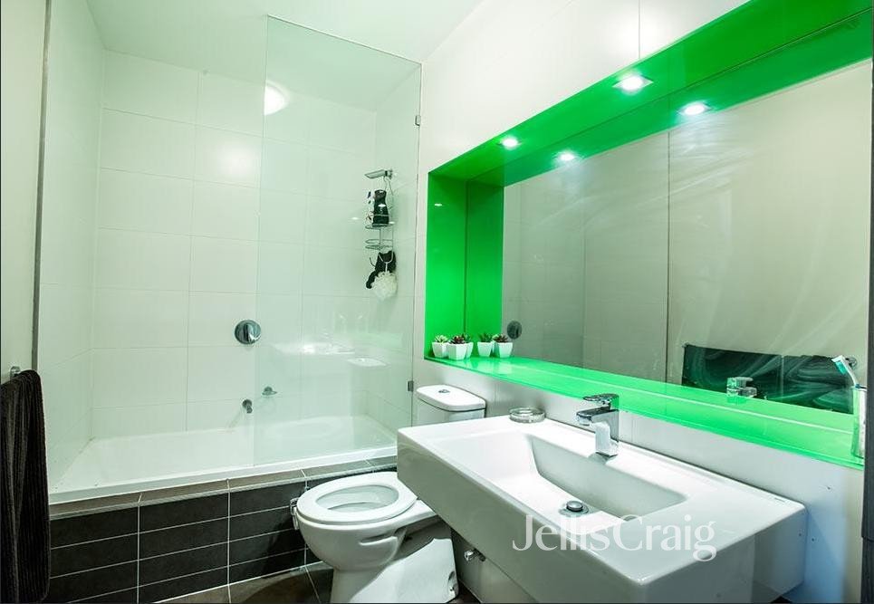 8/6 Crefden Street, Maidstone image 4