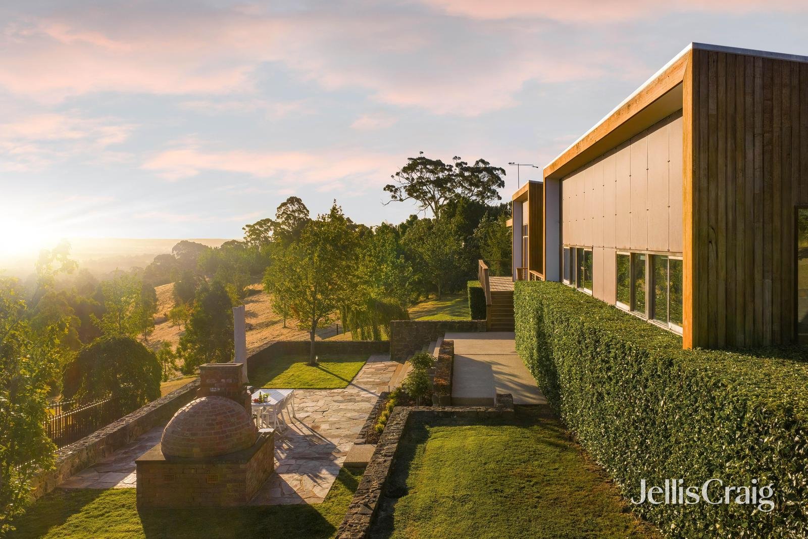 86 Hastie Street, Buninyong image 2