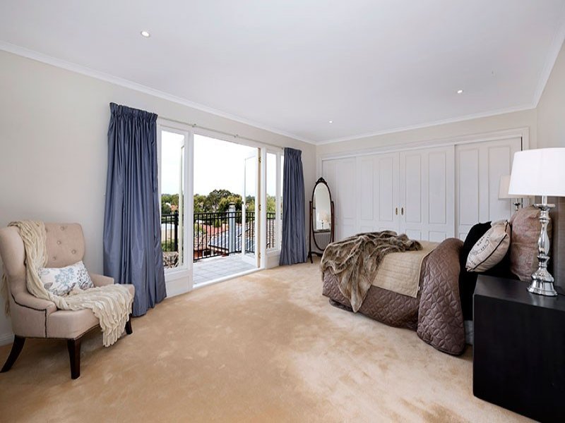 86 Rochester Road, Balwyn image 6