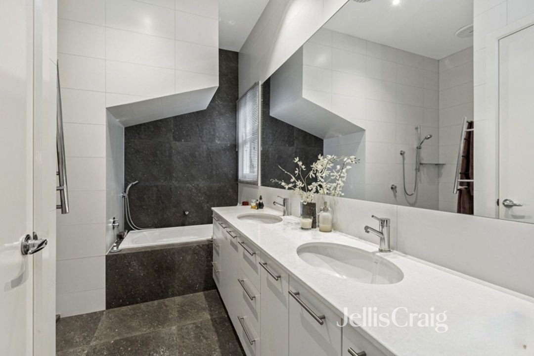 86 Stevedore Street, Williamstown image 5