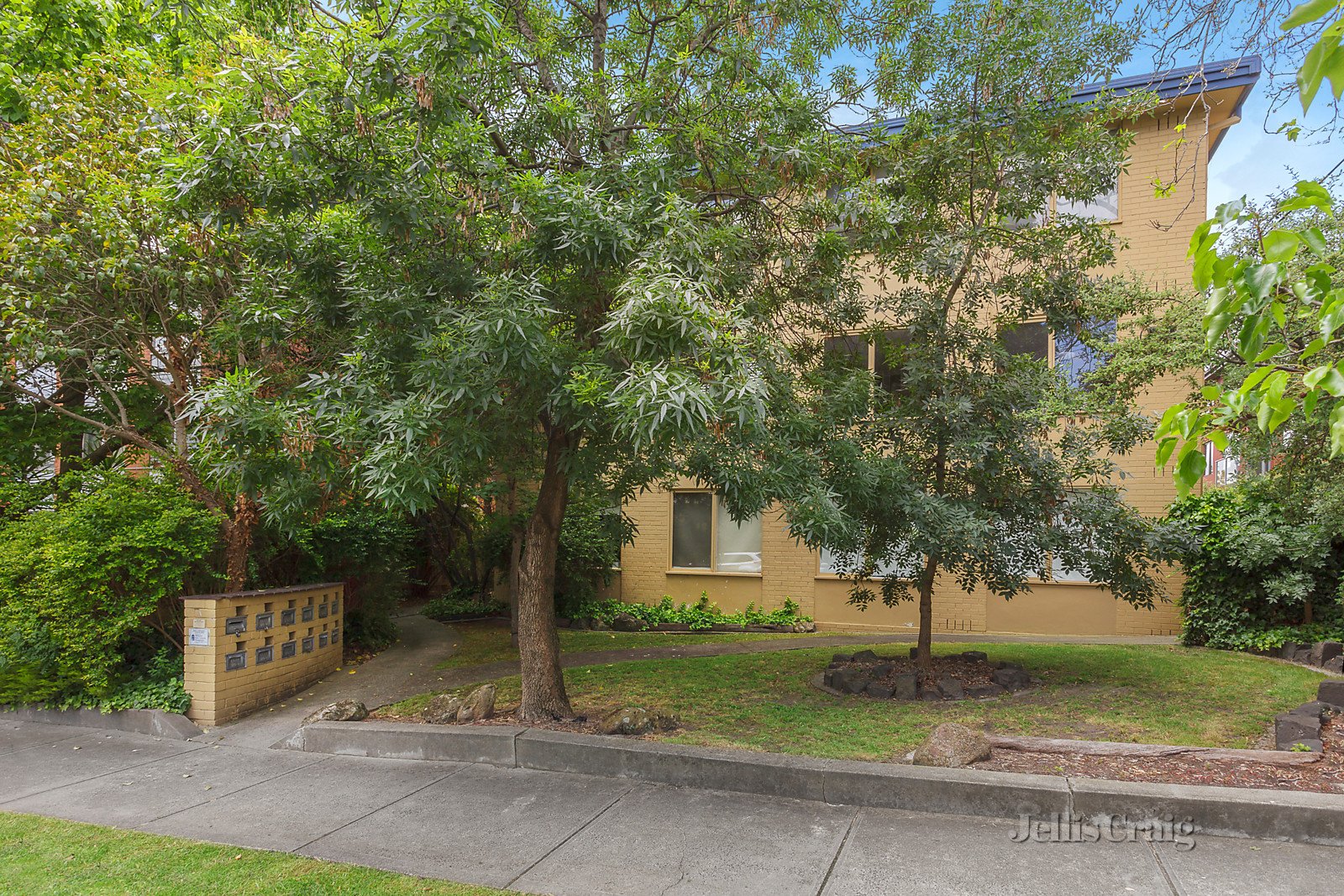 8/60 Edgar Street North, Glen Iris image 5