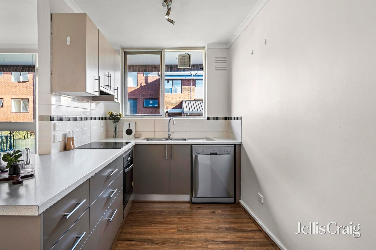 8/608 Moreland Road, Brunswick&nbsp;West image 2