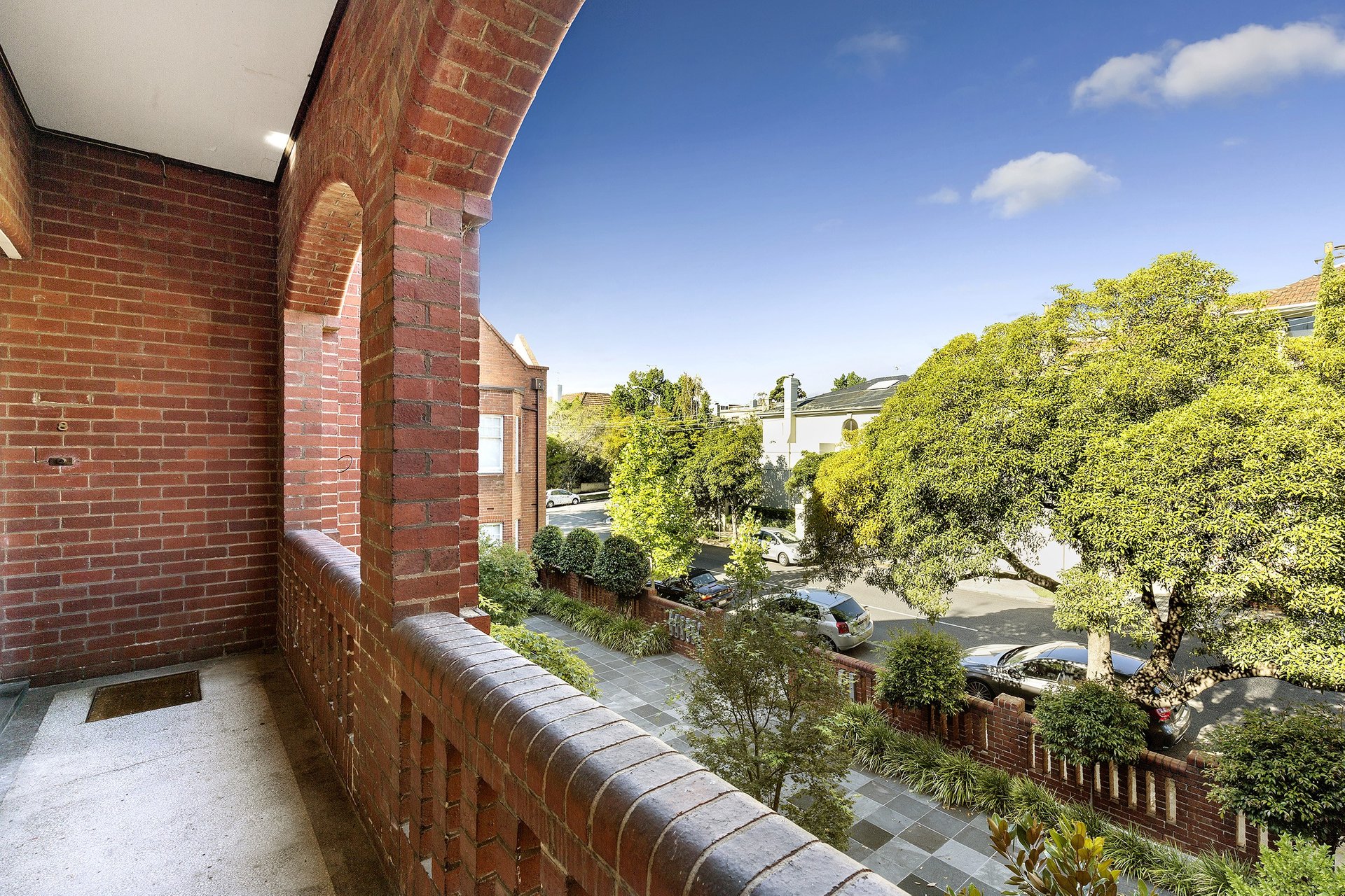 Property Gallery Thumbnail 6